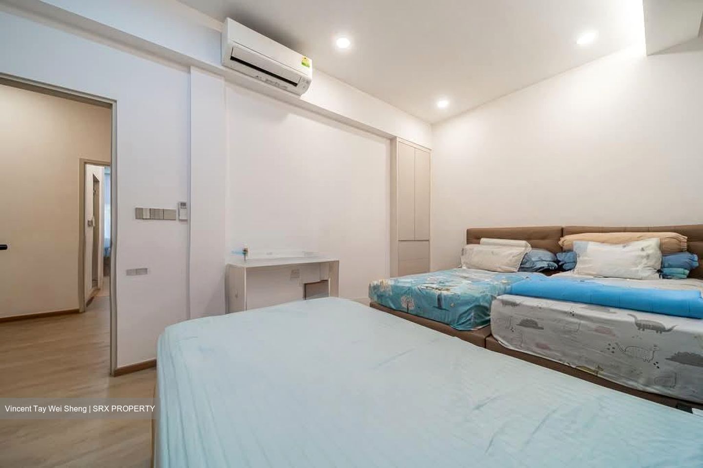 Sixth Avenue (D10), Terrace #531693211